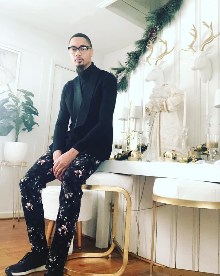 house LR long table winter with Jamar